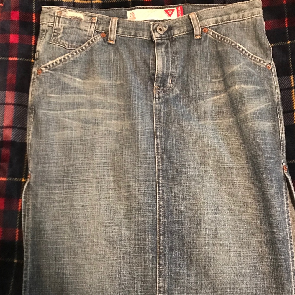 Guess mid-length denim skirt